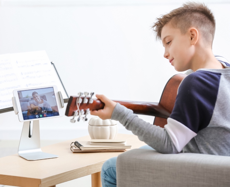 onlineguitar-2 music lessons for kids